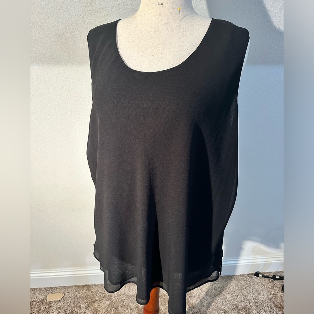 NWT Draper’s & Damon’s 22W
Black sheer-lined Tank